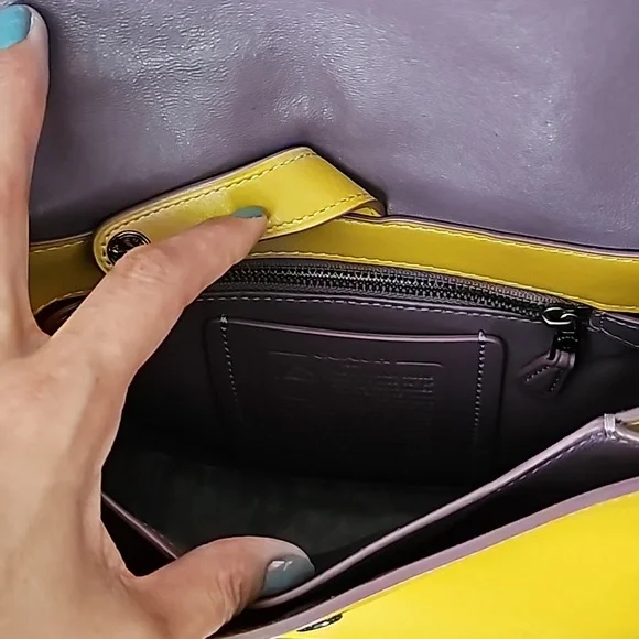 Coach 1941 yellow crossbody - Picture 7 of 9